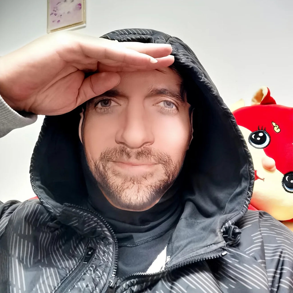 A Halloween Smart Role-Playing Mask